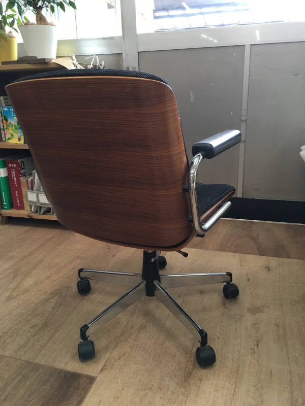 chair2