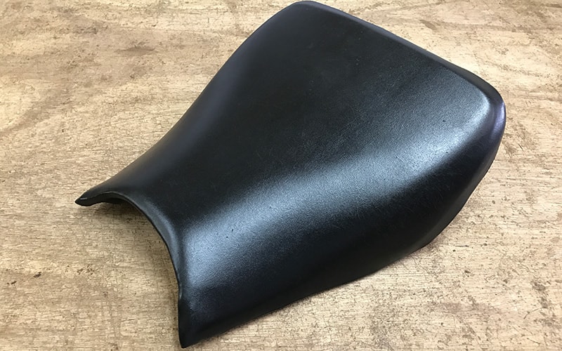 光沢ある初期生地