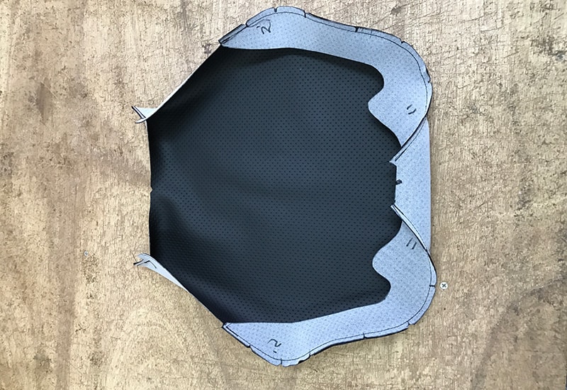 生地を縫い合わせた状態