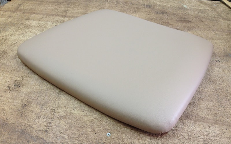 張り替え後の座面